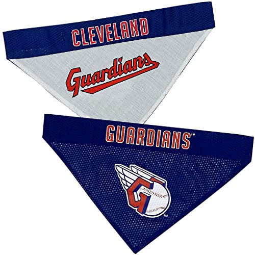 Pets First MLB Cleveland Guardians Wendbares Bandana für Hunde und Katzen, 2-seitiges Sportbandana, mit Premium-Stickerei-Logo, 2 Größen und alle MLB-Teams erhältlich (CLG-3217-S-M) von Pets First