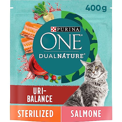 PURINA ONE Dualnature Kroketten für Katzen, sterilisiert, reich an Lachs und Cranberry, 8 Beutel x 400 g, 3700 g von Purina ONE