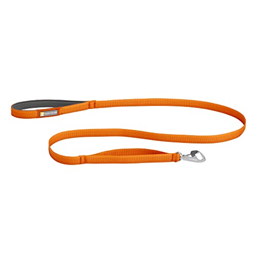 RUFFWEAR Front-Leine, leicht, 1,5 m, Starke Leine mit gepolstertem Griff und sicherem drehbarem Crux-Clip, kompaktes, flaches Tubelok-Gurtband, Campfire Orange (Einheitsgröße, für alle Rassen) von RUFFWEAR