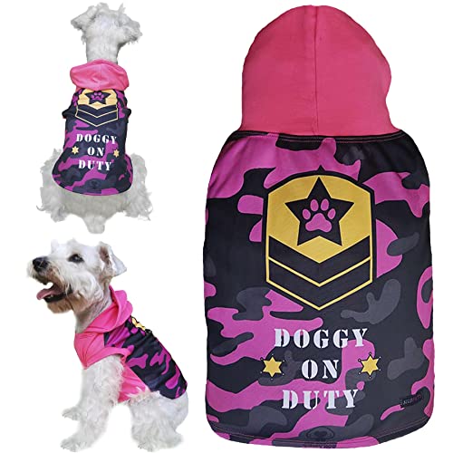 Silopets Hundeshirts für kleine Hunde und Mädchen mit Kapuze – weiche und dehnbare XS Hundekleidung Mädchen – ärmellose Mädchen Hundeshirts (Fucsia Camou XS) von SILOPETS