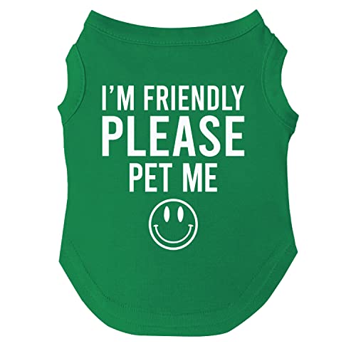 I'm Friendly Please Pet Me Hunde-T-Shirt, Größen für Welpen, Spielzeug und große Rassen (Grün, Größe S 151) von Tees & Tails