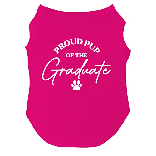 Proud Pup of The Graduate Graduation Class of 2023 Hunde-T-Shirt, Größen für Welpen, Spielzeug und große Rassen (Hot Pink, Größe XXL 737) von Tees & Tails