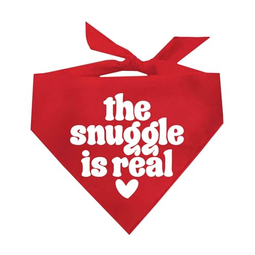 The Snuggle is Real Valentine's Day Hundehalstuch, Rot, OS 1172 von Tees & Tails