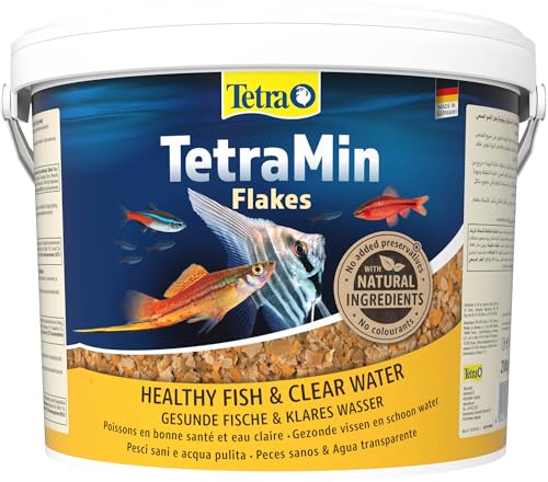 TetraMin Flakes - Fischfutter in Flockenform für alle Zierfische, ausgewogene Mischung für gesunde Fische und klares Wasser, 10 L Eimer von Tetra