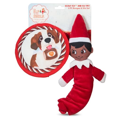 The Elf on the Shelf 2-teiliges Hundespielzeug-Set mit elastischem Pfadfinder-Elf + Elfen-Haustier, Bernhardiner, Plüsch-Scheibe, quietschendes Hundespielzeug | Bungee-Hundespielzeug zum Zerren, von The Elf on the Shelf