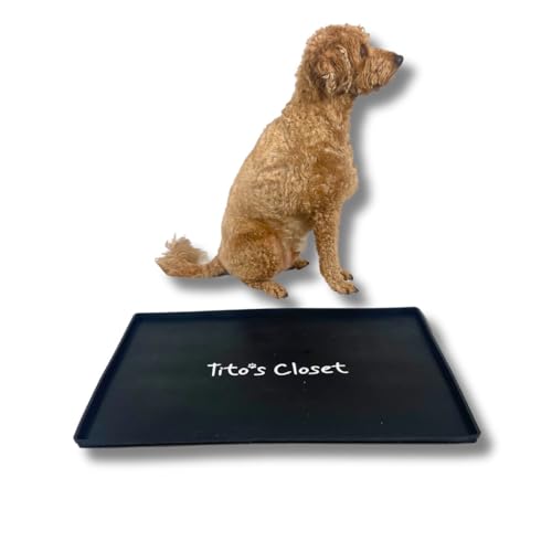 Tito's Closet Premium-Hundematte für Futter- und Wassernäpfe – rutschfestes, auslaufsicheres Design mit erhöhten Kanten, 61 x 40,6 cm – langlebig und leicht zu reinigen, stilvolles mattes schwarzes von Tito's Closet
