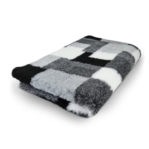 Veterinary Bed - Patchwork Grey - 150 x 100 cm Hundedecke Tierteppich Welpenzucht UK Made waschbar von Topmast