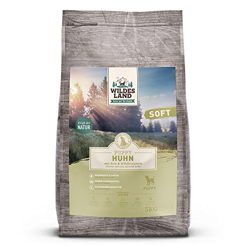 Wildes Land - Halbfeuchtes Trockenfutter für Hunde - Puppy Huhn - 3 x 5 kg - Soft mit Reis und Wildkräutern - Glutenfrei - Extra viel Fleisch - Für alle Hunderassen - Beste Akzeptanz von WILDES LAND