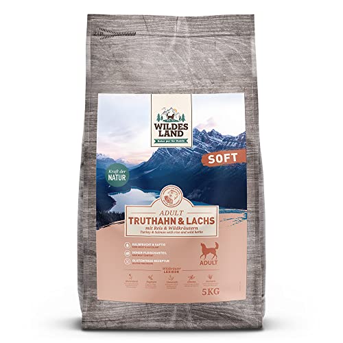 Wildes Land - Halbfeuchtes Trockenfutter für Hunde - Truthahn & Lachs - 3 x 5 kg - Soft mit Reis und Wildkräutern - Glutenfrei - Extra viel Fleisch - Für alle Hunderassen - Beste Akzeptanz von WILDES LAND