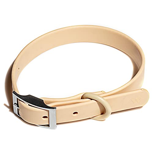 Wild One Hundehalsband, Das Original Easy-Clean, Allwetter-Flex-Poly-Gurt mit Metall, langlebig, schmutz- und geruchsresistent, Größe L, Hellbraun von Wild One