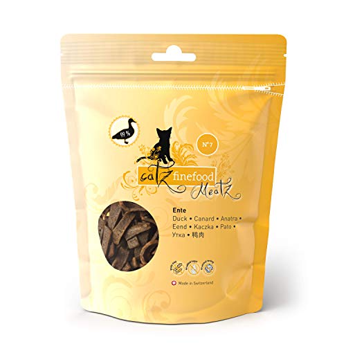 catz finefood Meatz Katzen Leckerlies Ente N° 7 - knusprig gegrillte Streifen aus Entenfleisch - mit Aloe Vera für die Darmflora - Katzensnack ohne Zucker, getreidefrei, 8 x 45g von catz finefood