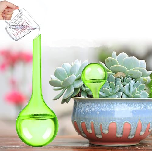 cuhair 10stück Kunststoff Golden Ball Faule Blume Waterer Pflanze Topf Automatische Bewässerung für Geschäftsreisen Automatische Tropfer (Small, Green) von cuhair