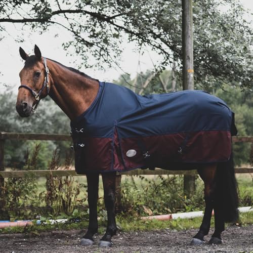 eQuitack Your Passion Is Our Mission Outdoor Winterdecke Turnout 100% Wasserdicht 1200 Denier Regendecke mit Fleece Lining - Navy/Burgundy 145cm von eQuitack Your Passion Is Our Mission