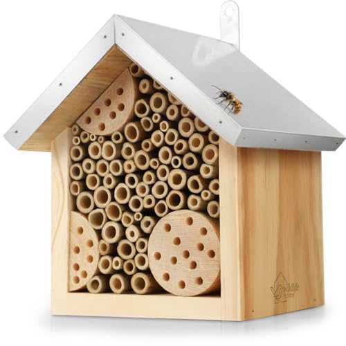 WILDLIFE HOME Bienenhotel mit Metalldach, Wildbienen Insektenhotel - Fertig Montiert aus Kiefernholz & 100% Wetterfest - Unbehandelt, Insektenhotel, Nisthilfe für Wildbienen von wildlife home